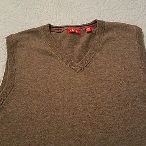 Pullover vest